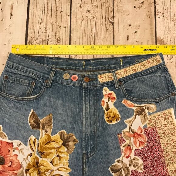 OOAK Levi’s Upcycled Boyfriend Floral Patch Jeans Sz 36/30 - Picture 11 of 16